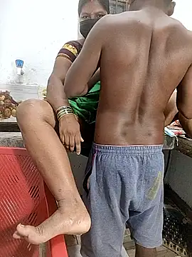 Desicouple1706 online show from January 8, 2:12 pm