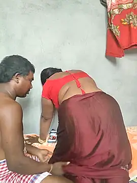 Desicouple1706 online show from April 5, 11:06 am