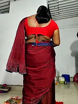 Desicouple1706 online show from April 9, 11:00 pm