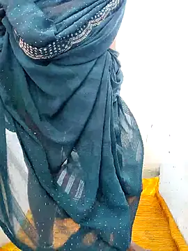 Desicouple1706 online show from February 23, 9:21 am