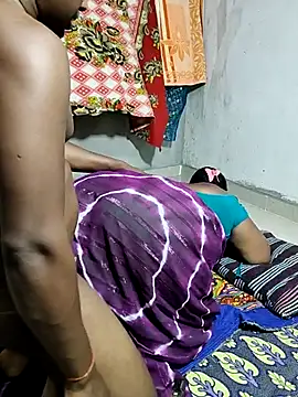 Desicouple1706 online show from March 12, 5:39 pm