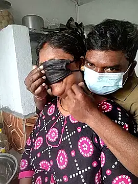 Desicouple1706 online show from January 8, 2:06 am