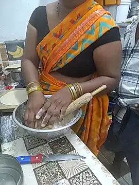 Desicouple1706 online show from December 21, 2:30 pm