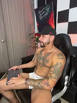 NikoHank online show from December 16, 4:28 am