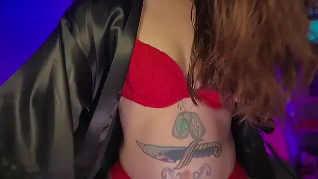 MissGoldenCartier online show from April 9, 3:52 am