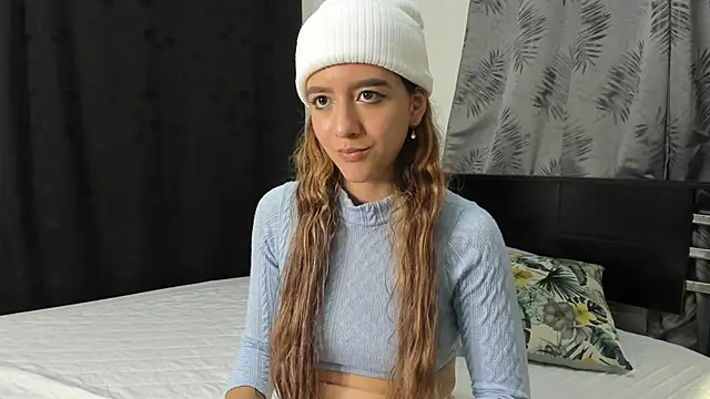 Violeta Gracee online show from April 8, 5:36 pm