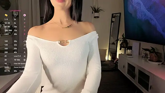 ShyColette online show from April 13, 7:56 am