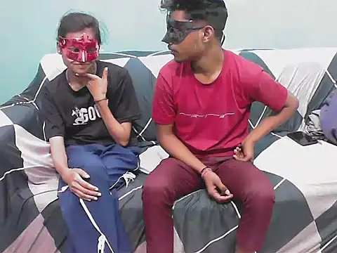 Snapshot of hello_baby01 chatting on February 19, 5:10 pm hello baby01 online show from February 19, 5:10 pm