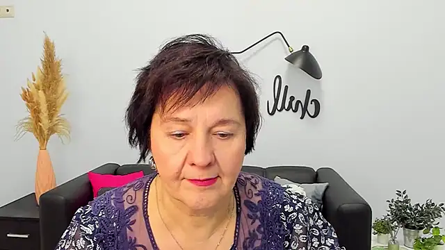 EveRalphes online show from November 26, 8:03 am