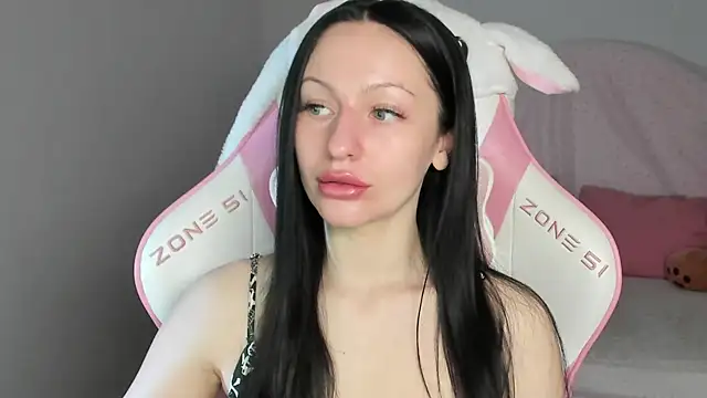 NaomiBlakes online show from January 13, 5:33 am