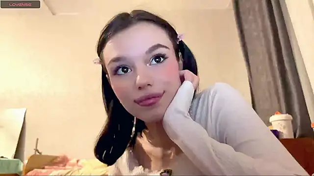 StacieGregoreski online show from December 2, 2:19 pm