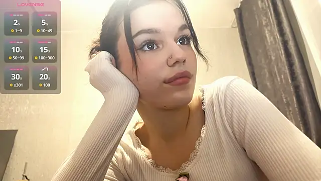 StacieGregoreski online show from November 28, 3:01 pm