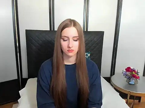 VanessaAmore online show from April 3, 7:59 am