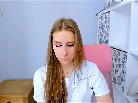 VanessaAmore online show from March 6, 8:53 am