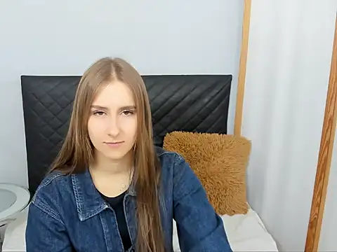 VanessaAmore online show from January 8, 4:35 pm