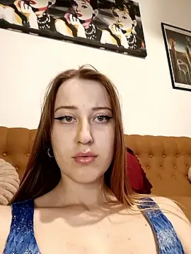 Snapshot of Susiee_Redd chatting on June 4, 10:25 pm Susiee Redd online show from June 4, 10:25 pm