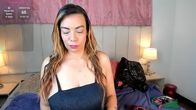 mia  gv online show from April 4, 11:50 am