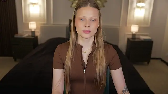 Snapshot of Charlotte_Dreams chatting on June 13, 8:01 am Charlotte Dreams online show from June 13, 8:01 am