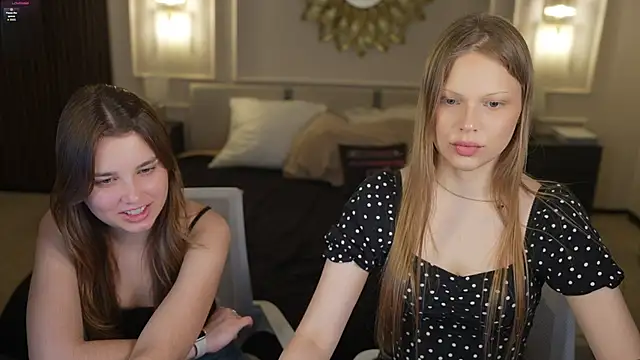 Snapshot of Charlotte_Dreams chatting on June 22, 6:49 pm Charlotte Dreams online show from June 22, 6:49 pm
