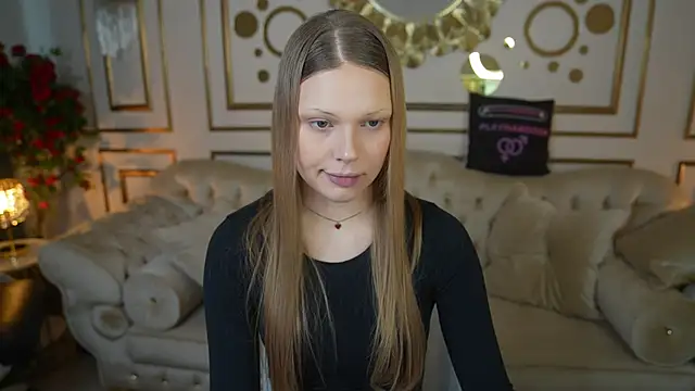 Charlotte Dreams online show from March 26, 11:52 am