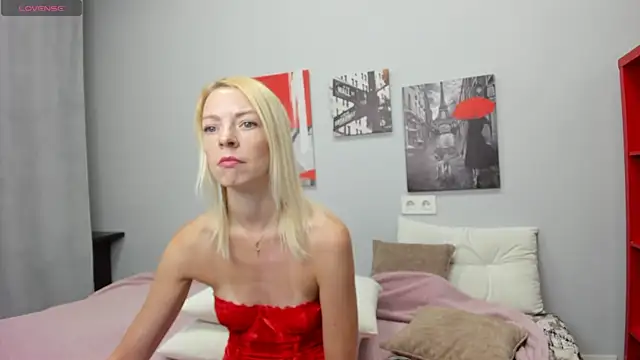 Snapshot of Brightly_Heizer chatting on July 20, 12:40 am Brightly Heizer online show from July 20, 12:40 am
