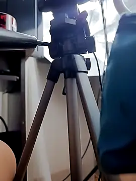 SamathaMay online show from February 19, 1:30 pm