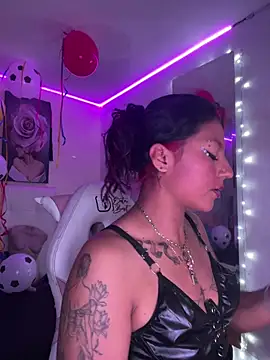 Snapshot of SamathaMay chatting on June 26, 1:28 pm SamathaMay online show from June 26, 1:28 pm