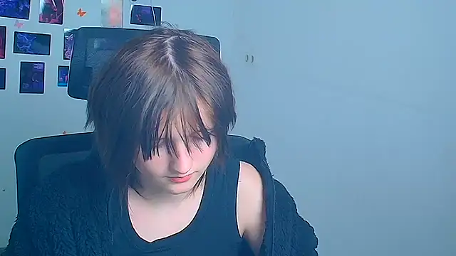 Snapshot of Alice_Wonderme chatting on January 14, 1:15 pm Alice Wonderme online show from January 14, 1:15 pm