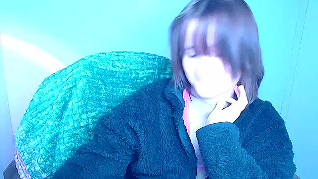 Alice Wonderme online show from February 12, 1:33 pm