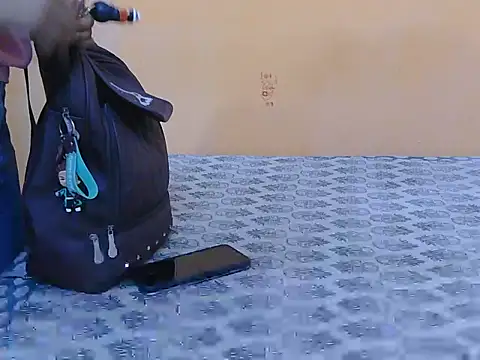 Honey Baby1 online show from February 19, 5:48 am