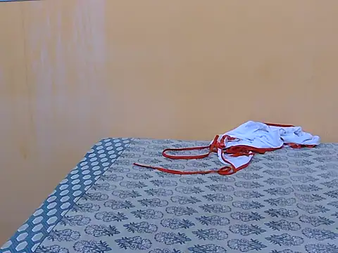 Honey Baby1 online show from February 14, 6:02 am