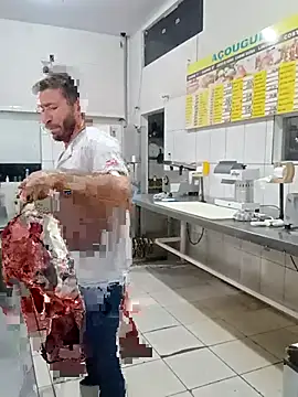 RobertoLuiz84 online show from May 3, 11:47 am