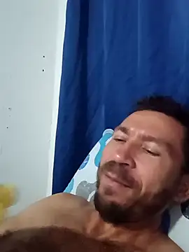 RobertoLuiz84 online show from December 21, 7:26 pm