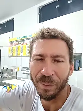 RobertoLuiz84 online show from December 18, 8:12 pm