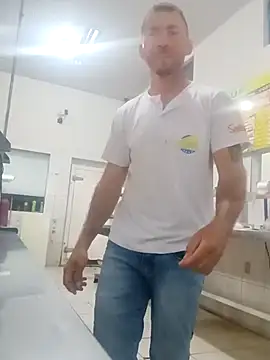 RobertoLuiz84 online show from February 7, 3:20 pm