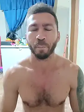 RobertoLuiz84 online show from May 4, 2:37 am