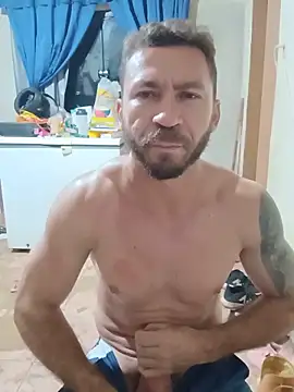 RobertoLuiz84 online show from May 7, 6:28 am