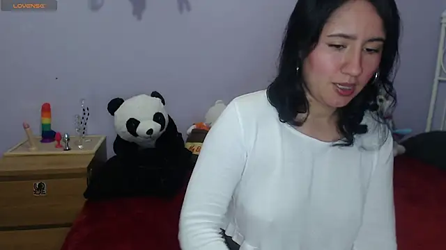 Snapshot of Megan_hotwife_ chatting on December 15, 9:26 am Megan hotwife online show from December 15, 9:26 am