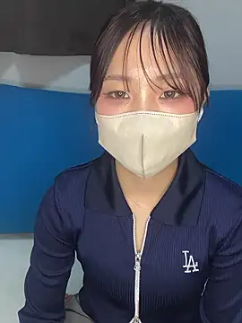 Snapshot of non_5678 chatting on February 15, 5:12 pm non 5678 online show from February 15, 5:12 pm