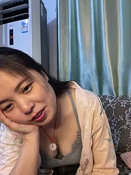 tianwei2567 online show from May 1, 2:33 pm