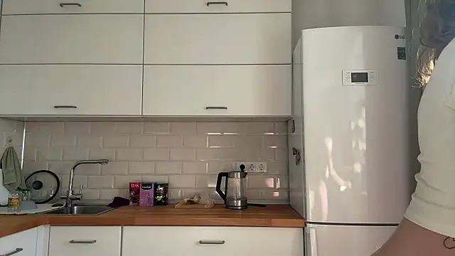 ElfriedaZwack online show from March 27, 10:16 am