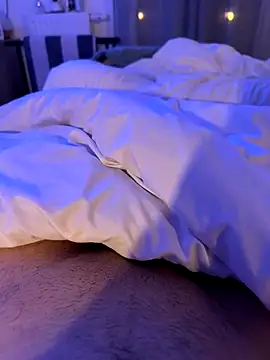 Snapshot of DuoMystic chatting on November 24, 7:47 pm DuoMystic online show from November 24, 7:47 pm