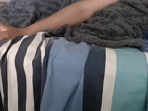 Snapshot of 18BBCn44DDDMLF chatting on December 3, 4:57 am 18BBCn44DDDMLF online show from December 3, 4:57 am