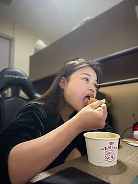 Toffee-00 online show from March 16, 7:34 am