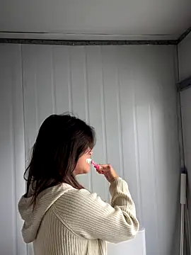 Toffee-00 online show from November 23, 6:23 am