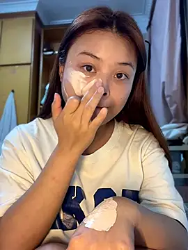 Toffee-00 online show from April 30, 9:38 am
