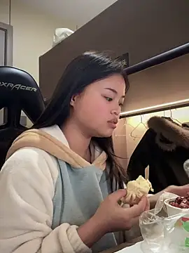 Toffee-00 online show from January 7, 10:09 am