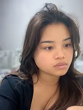 Toffee-00 online show from April 12, 9:23 am