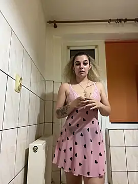 CrazyJessika online show from April 2, 8:15 pm