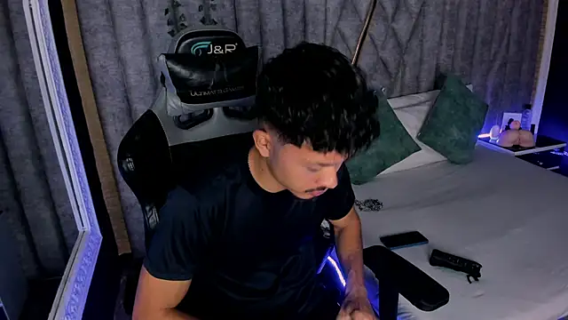 NicolaiKarav online show from February 23, 12:06 pm